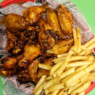 food, fried chicken, bbq wings, poultry, fried chicken wings, chicken, bbq chicken, chicken wings and fried chicken, chicken wings