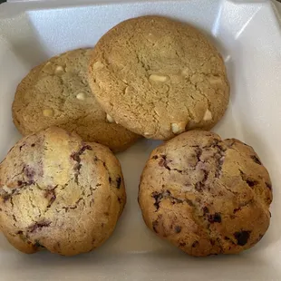 Macadamia nut and raspberry cheesecake cookies