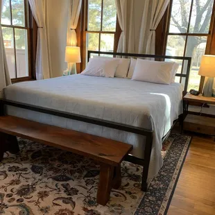 Chisos Guestroom w/ Private Bathroom (not attached)