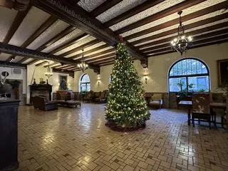 Holland Hotel