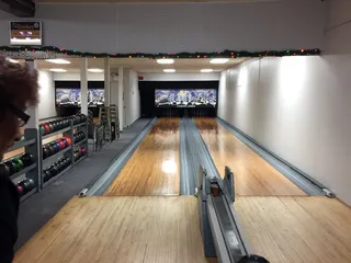Casoni Bowling Lanes
