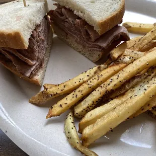 Roast Beef Sandwich Hand-Cut Fries