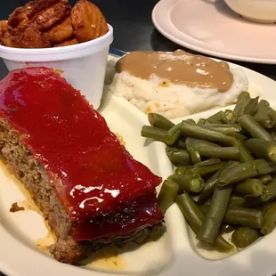 Came back last night &amp; the serving of meatloaf was 1/2 of what you see in this picture. I hate inconsistency in a restaurant.