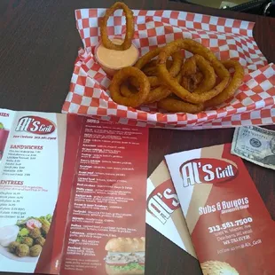 Fabulous Onion Rings with Famous Al Sauce love