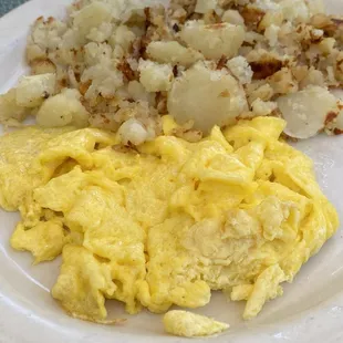 Eggs and hash browns