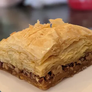 Walnut baklava