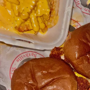 Medium Hot Chicken Sliders w Cheese fries