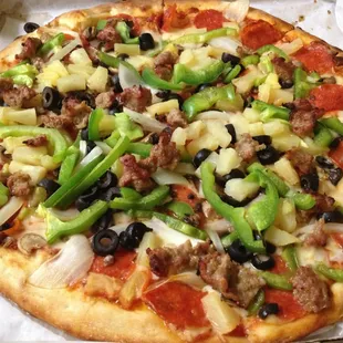 large #3 combo (with pineapple, no canadian bacon). one person can devour 2-3 slices ;)