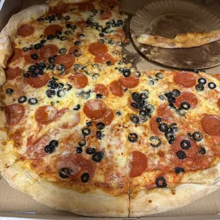 Soooo good Jumbo pepperoni and black olives only $22! Sooooo good!