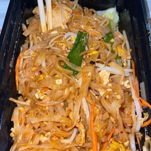 i got the pad thai and it's amazing!!!!! also the thai iced tea was so good  very happy with this place will be back