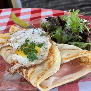 Prosciutto, brie and mushroom crepe