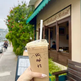 20oz Iced Vanilla Chai with 2 added shots of expresso