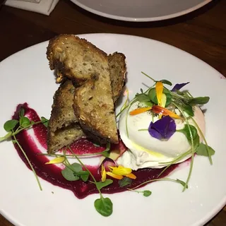 Burrata Crostino