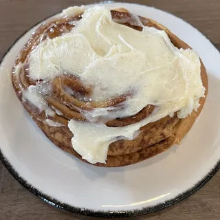 Jumbo Cinnamon Roll