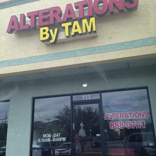 Store front. Closed Sunday's