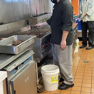 Clean Grill and Fresh Burgers! Yum!