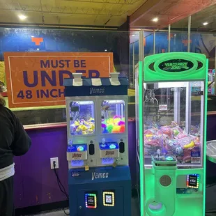 Even space for little kids and that is needed bec the bigger kids can go crazy!