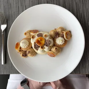 Banana and caramel dessert