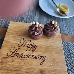 don &amp; deb's dessert