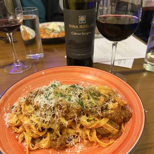 Bolognese pasta and Vina Robles wine