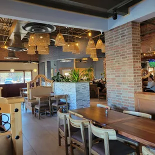 Ambience is contemporary, bright and welcoming. Service was top notch!