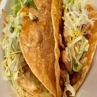 Crispy chicken tacos