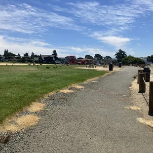 Short walking path thru park