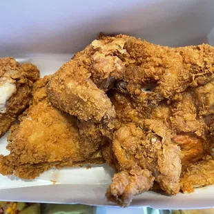 Fried chicken with tasty crispy skin