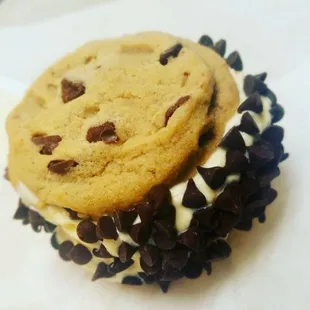 Don't judge me..
this was my afternoon pick me up before the kids got out #alvinordsspringtown