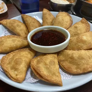 2. Kun Mandu