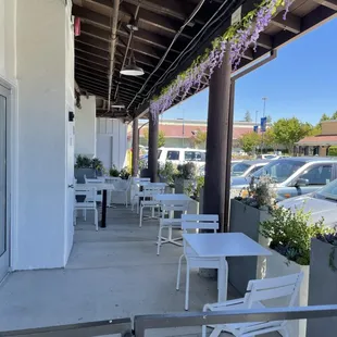 Our Castro Valley bakery outdoor patio seating with WIFI access.
