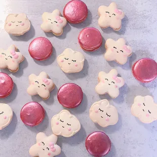 Cloud and star macarons with rose gold macarons for a baby shower. Cater your baby shower today by making a custom order on our website.