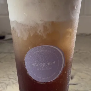 Dark Roast Oolong Tea with Salted Cheese (22 oz)