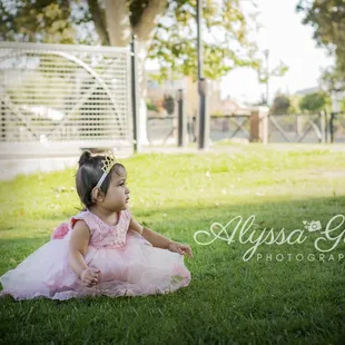 Alyssa Gil Photography | Milestone | Baby &amp; Child Photography | On Location | Mill Creek Park Pictures