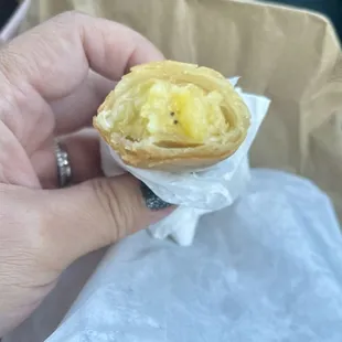 look inside the banana lumpia