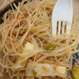 a plate of noodles