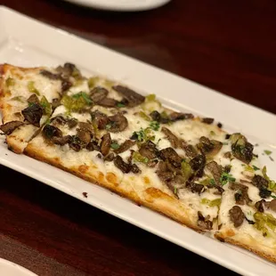 White Sauce Mushroom Flatbread