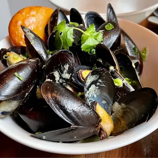 Mellow Mussels