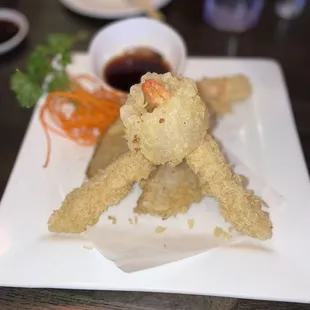 Shrimp tempura! 8/10