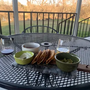 Evening happy hour appetizers, chicken tacos amazing.