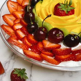 Pavlova bowl