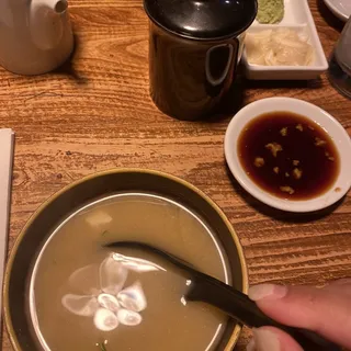 Wakame Tofu Miso Soup