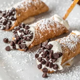 Save the best for last, Tre Mini  Cannolis