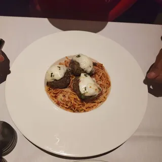 Spaghetti & Meatballs