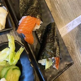 Salmon Maki