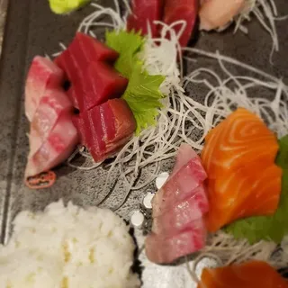 6 Piece Sashimi Combo