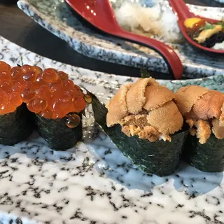 Ikura Nigiri