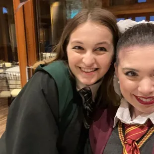 Slytherin and Gryffindor students!
