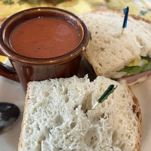 Amanda's Bakery & Café