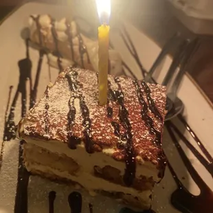 Tiramisu and cannoli